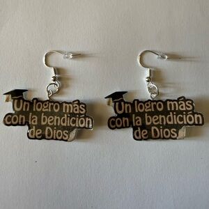 Un logro más con la bendición de Dios earrings
SKU2464